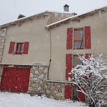 Maison De Montagne Dans Charmant Village Du Capcir Fontrabiouse Exteriör bild